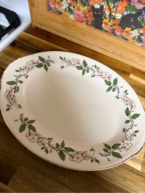 Homer Laughlin Vintage Eggshell Nautilus D51N5 serving plate